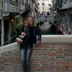Profilbild von Andrea Mangeng