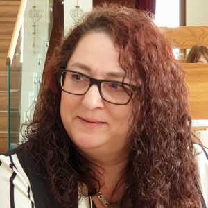 Profilbild von Elisabeth Larisch