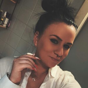 Profilbild von Jasmin Grübl