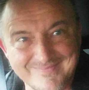 Profilbild von Zoltan Akacsos